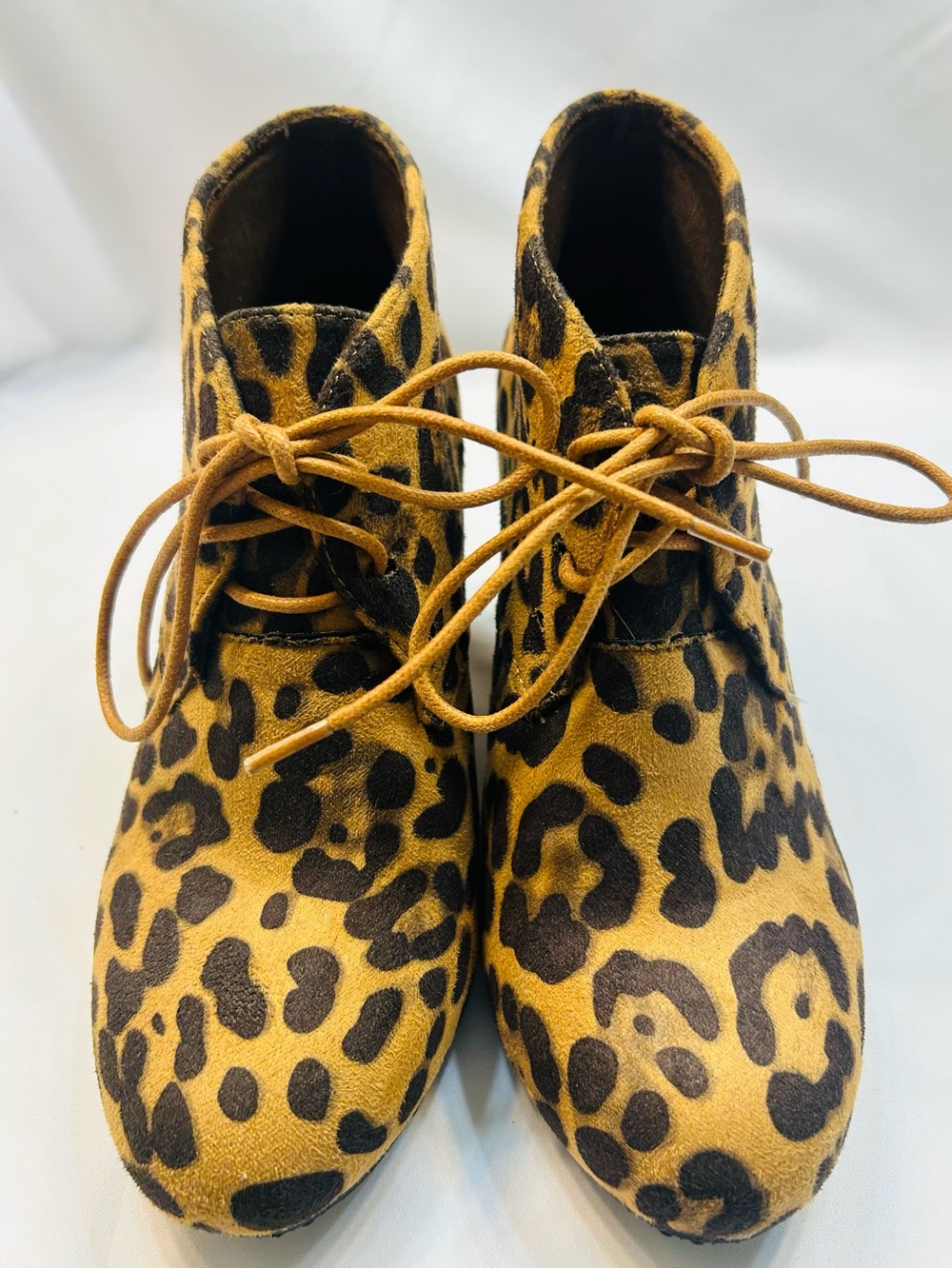 Bella Marie Leopard Print Lace-Up Ankle Boots - Gold/Brown. New Without Box
